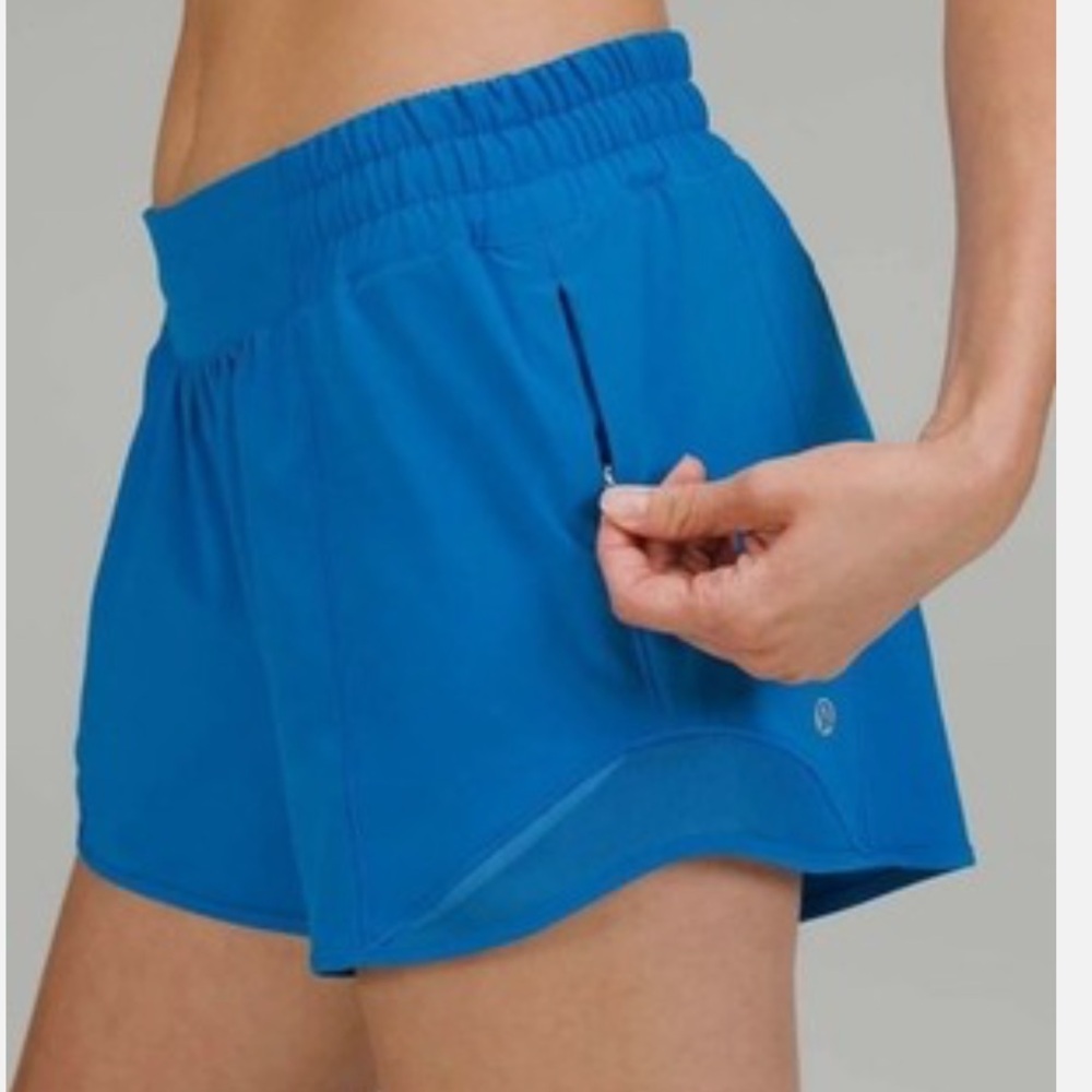 Lululemon- Hotty Hot HR High Rise size 8 poolside blue 4" shorts